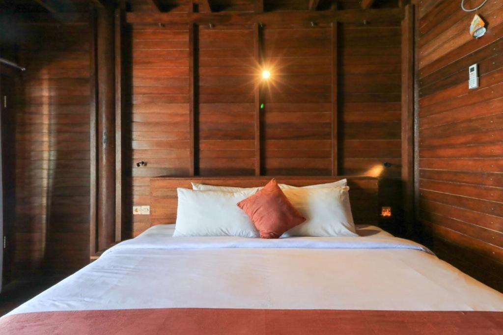 Waterside Inn Nusa Penida Batununggul Exterior photo